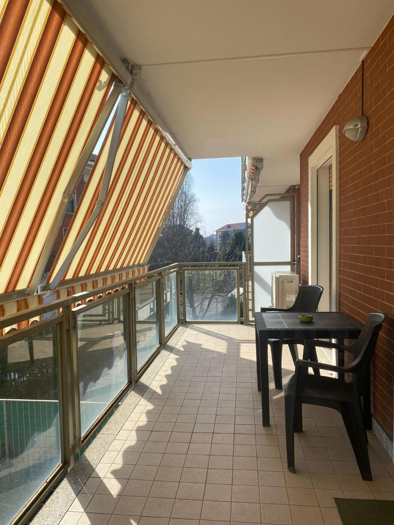 Relax Preserasca-Modern Apartment-Borgo Mercato-Moncalieri Exteriör bild
